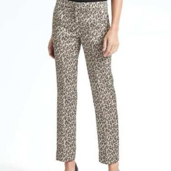NWT Banana Republic Silky Animal-Print Ankle Pant. 6 - Picture 3 of 10